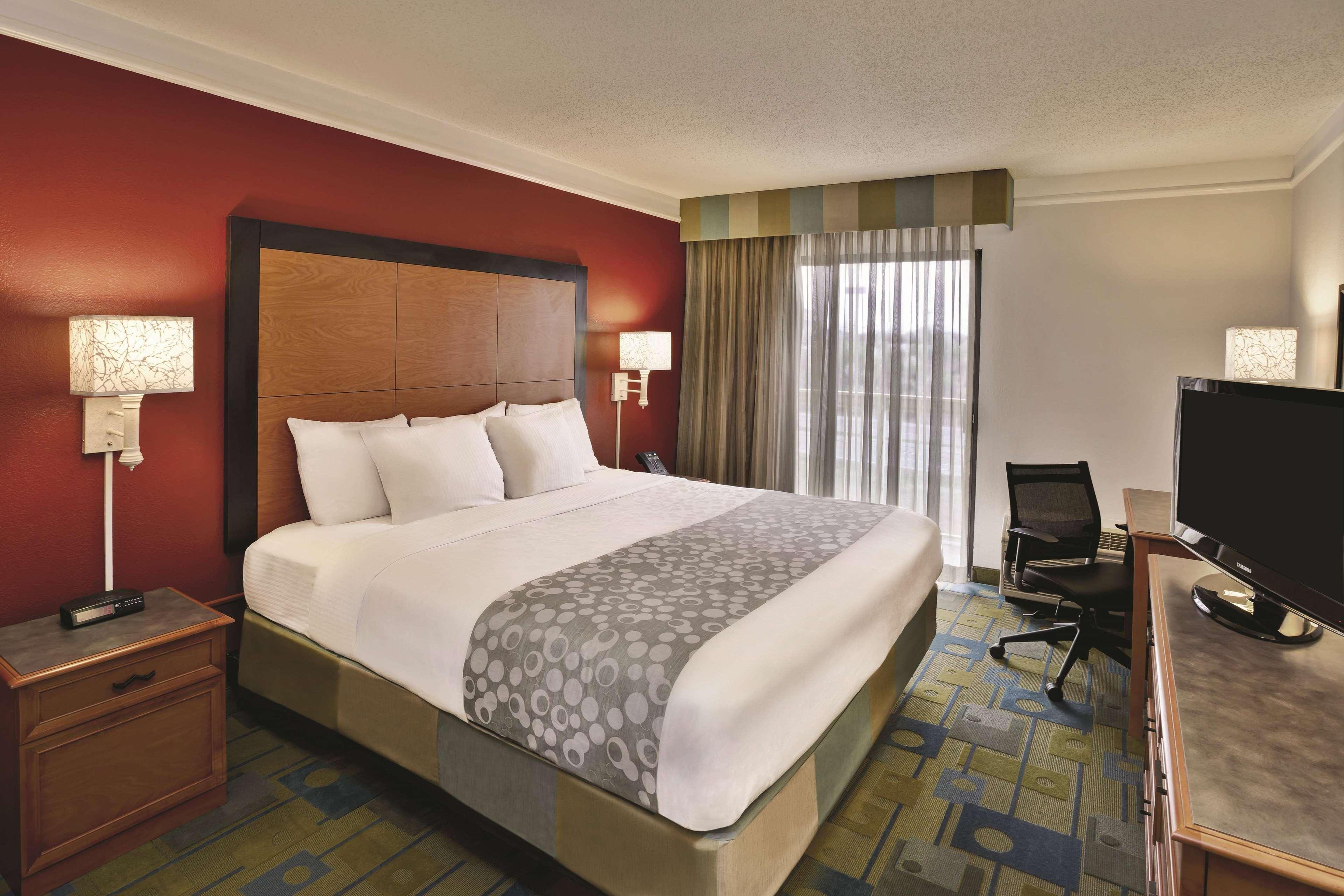 La Quinta Inn & Suites By Wyndham Kingsport Tricities Airport Екстериор снимка