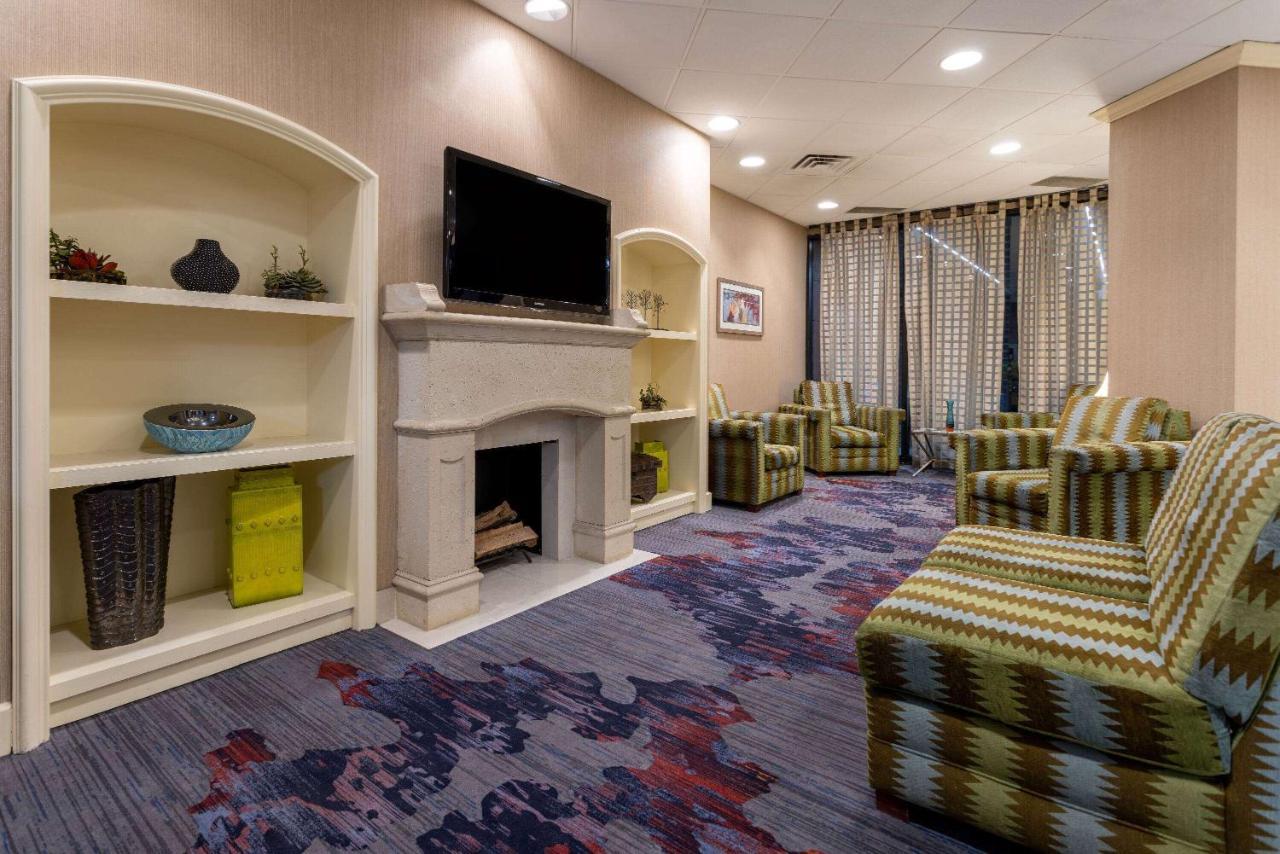 La Quinta Inn & Suites By Wyndham Kingsport Tricities Airport Екстериор снимка